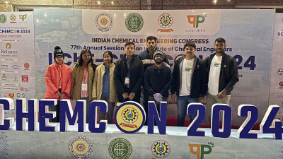 Yash with rising juniors during the conference